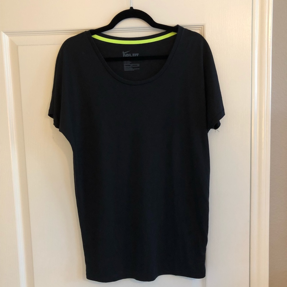 NIKE Dri-Fit Loose Fit Tee - Black
